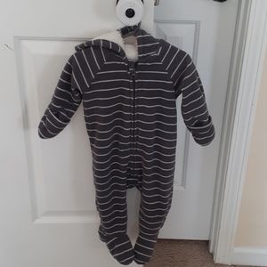 Snow suit 6-12 months